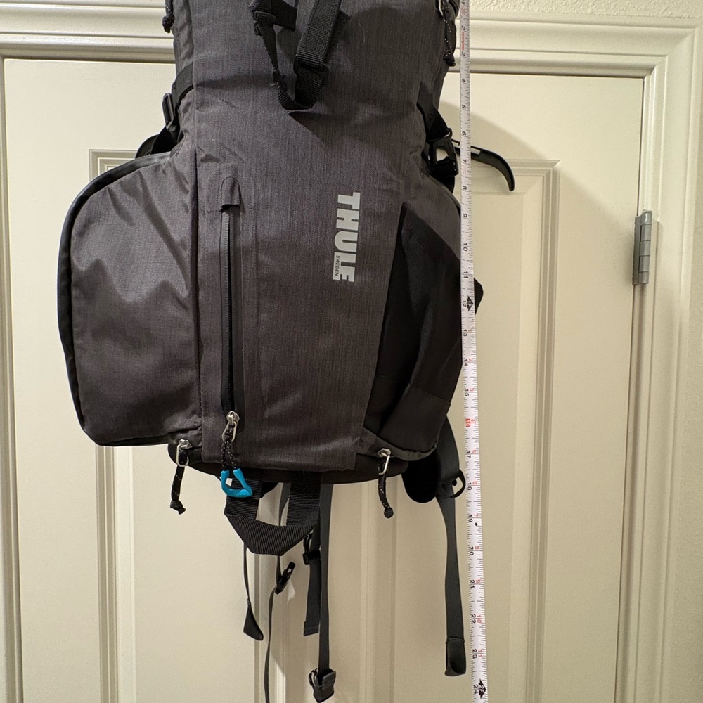 Thule camera backpack